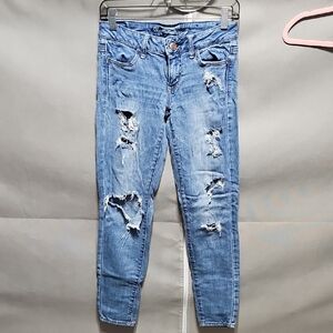 American Eagle Outfitters Light Blue Distressed Ankle Jeans